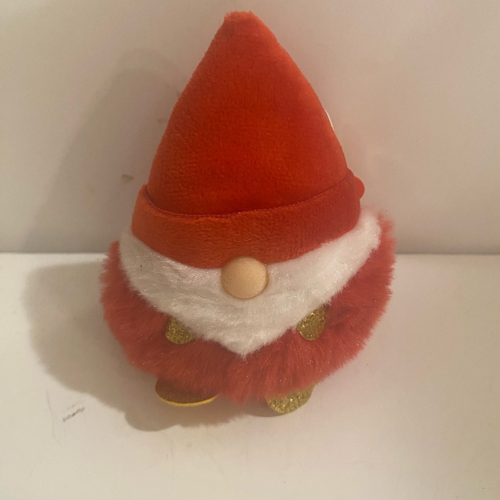 Ty Red and White Beanie Balls Gnorbie the Gnome Ornament (NY)